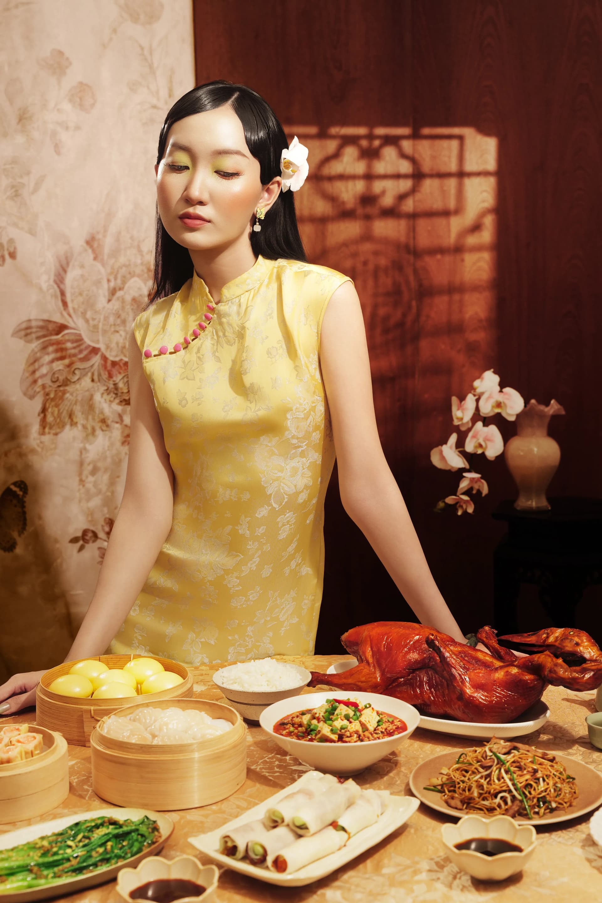 CHINESE FOOD X FASHION MODEL